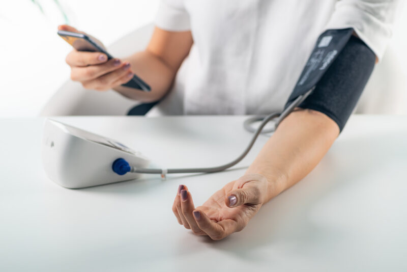 Darah Tinggi / Hipertensi - Kenalig Gejala, penyebab, dan kapan harus ke dokter